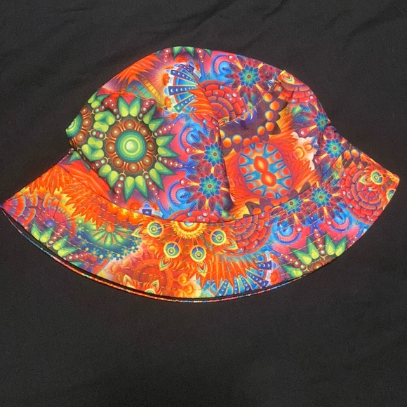 Bucket hat - Picture 1 of 1